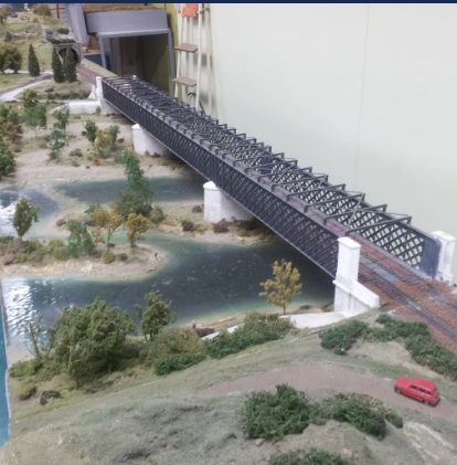 L Rive Droite la passerelle