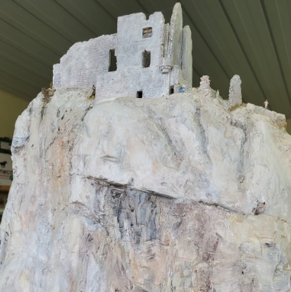 L Rive Droite le chateau de crussol